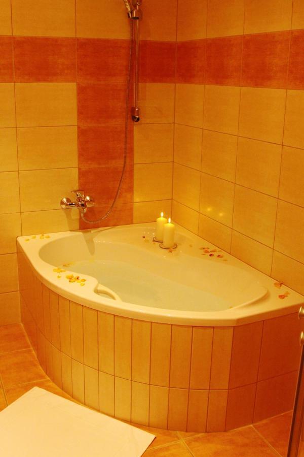 Hotel Slovan Jeseník エクステリア 写真