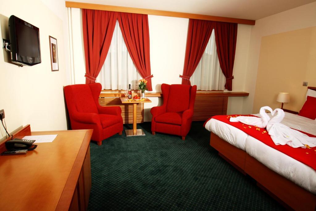 Hotel Slovan Jeseník エクステリア 写真