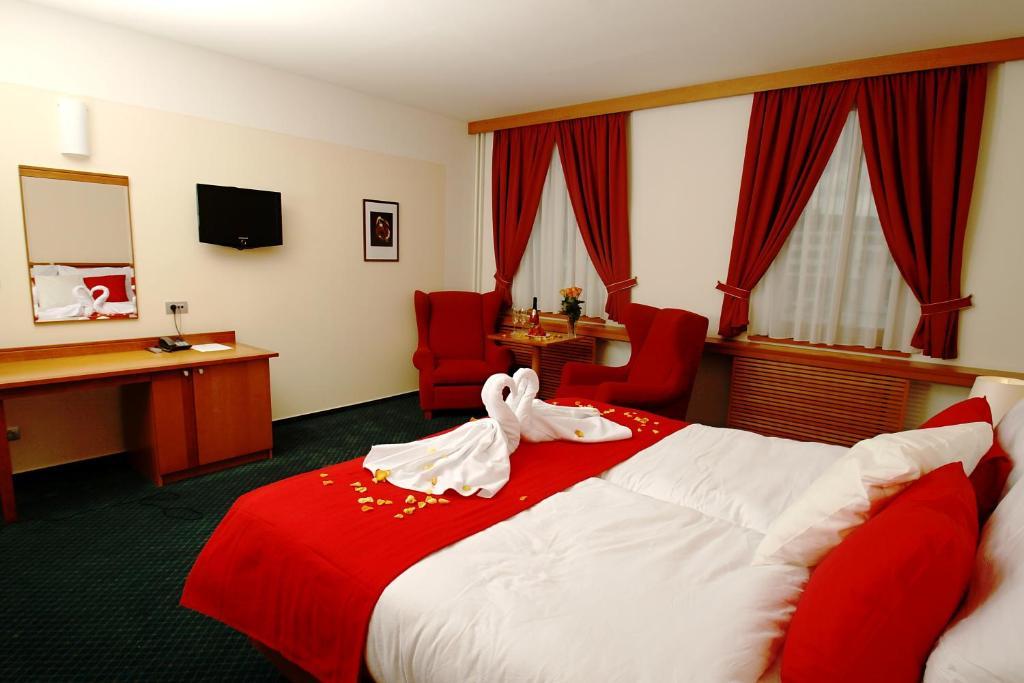 Hotel Slovan Jeseník エクステリア 写真