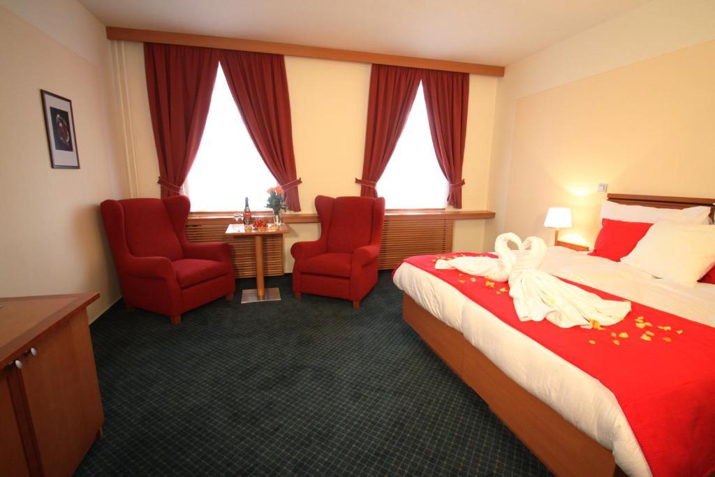 Hotel Slovan Jeseník エクステリア 写真