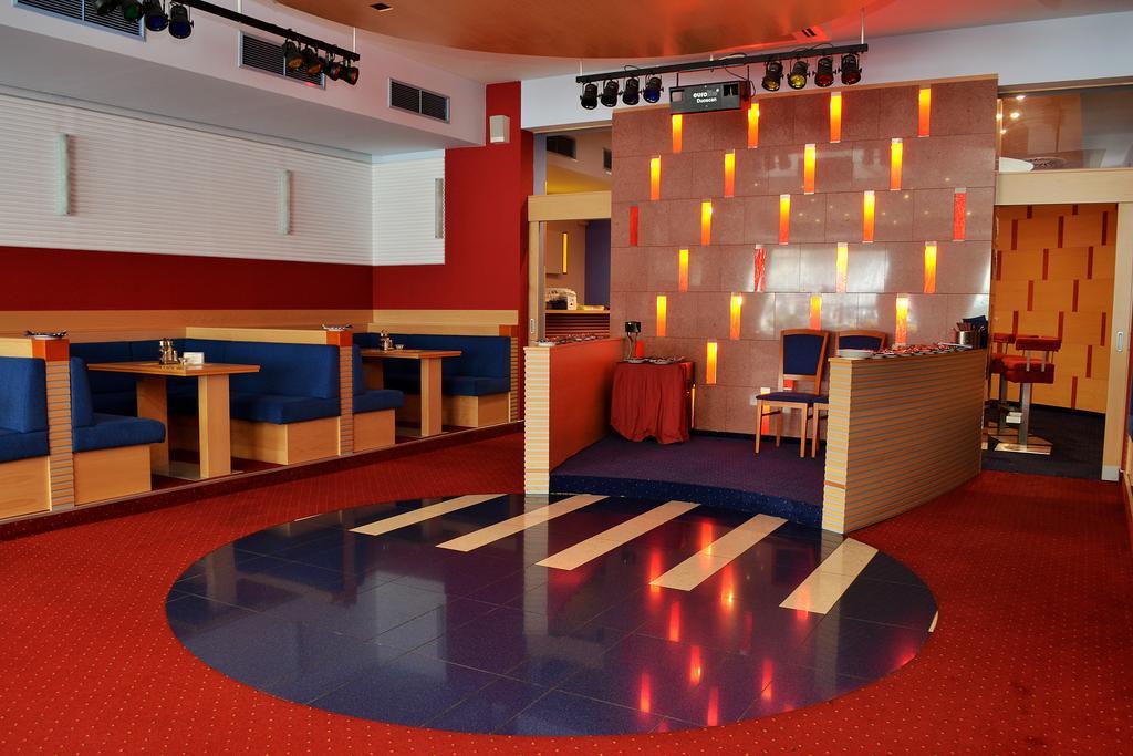 Hotel Slovan Jeseník エクステリア 写真